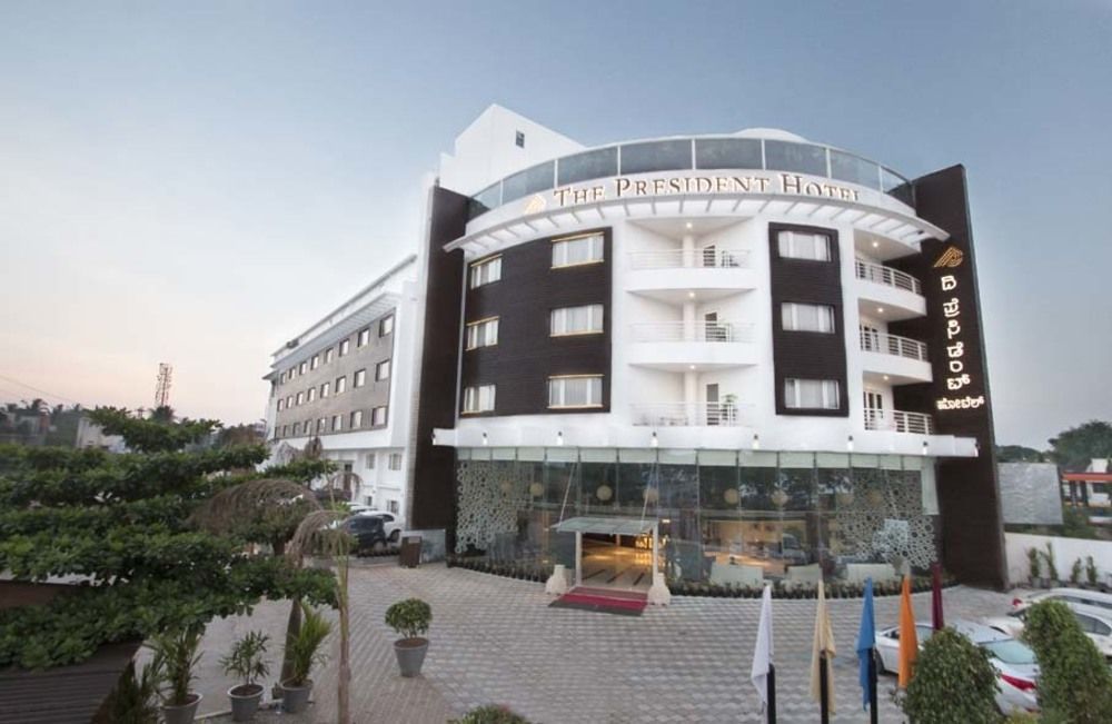 The President Hotel Hubli Εξωτερικό φωτογραφία